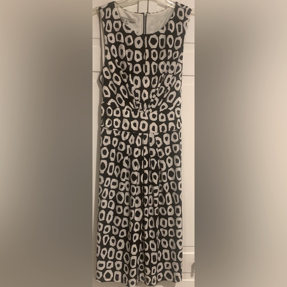 Maggy London Black & White Circle Dress
